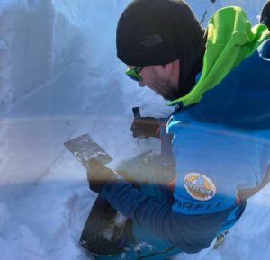 harangi_AAA_lavina_hirlev